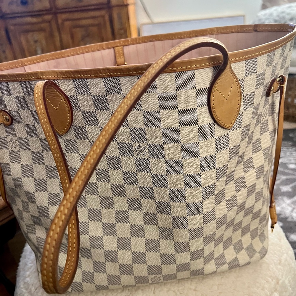 Pre Owned AUTH Louis Vuitton MM Azul Neverfull - Picture 3 of 11